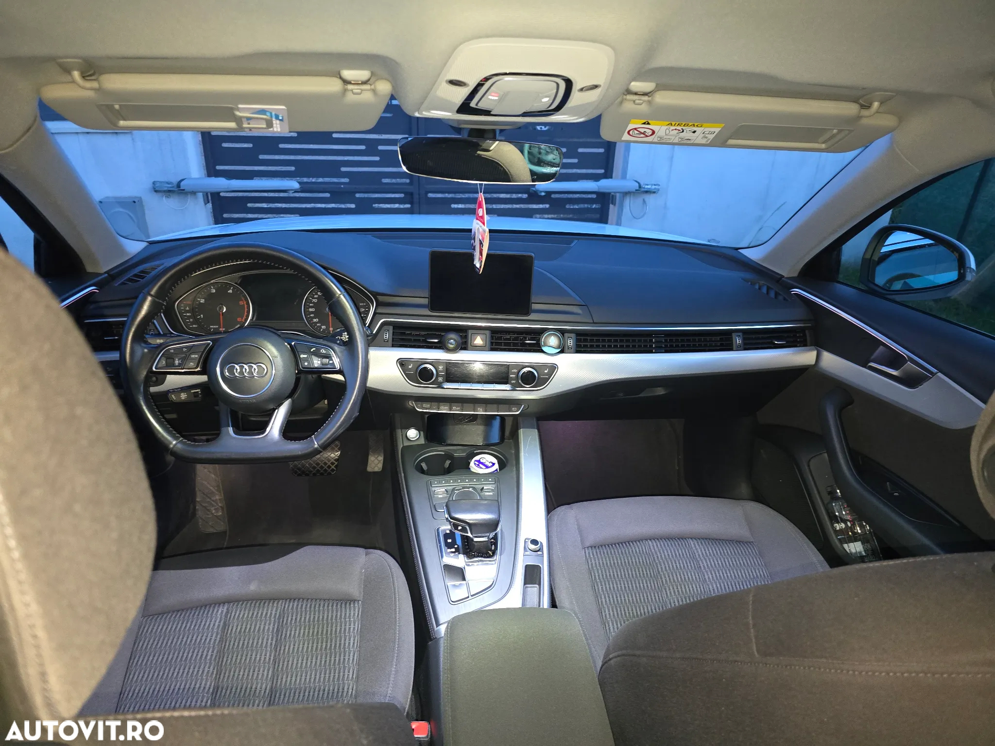 Audi A4 Avant 2.0 TDI ultra S tronic - 8