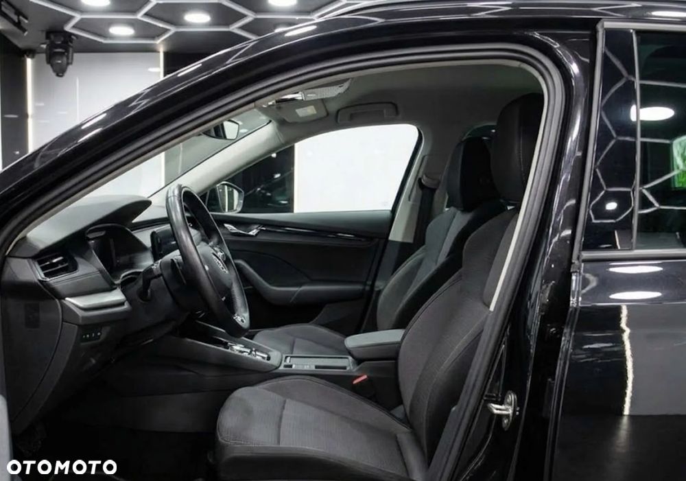 Skoda Octavia 1.5 TSI e-Tec Ambition DSG - 7