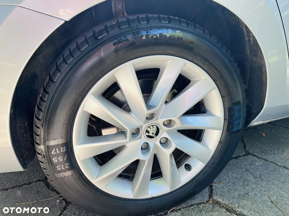 Skoda Superb 2.0 TDI Style - 12
