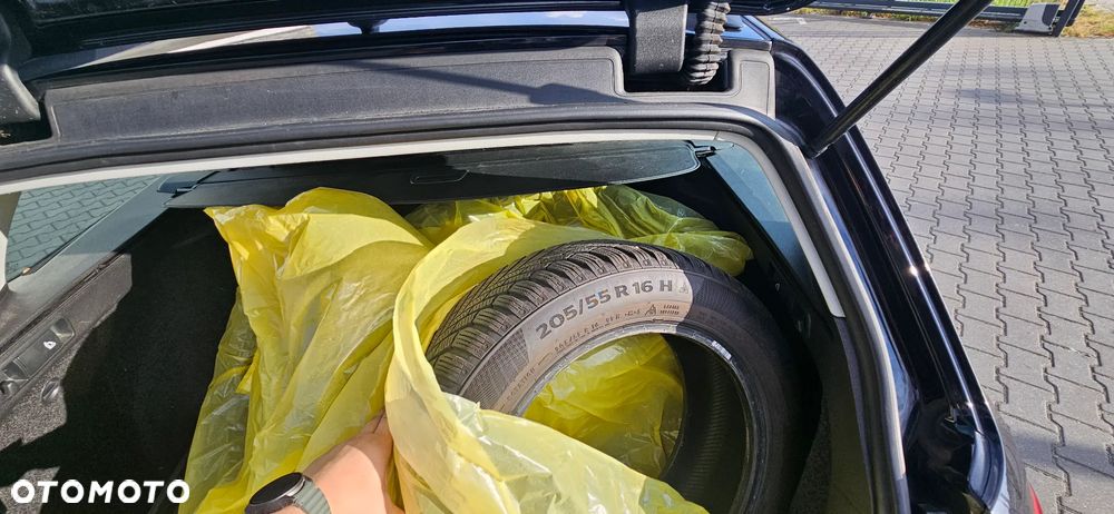 Volkswagen Passat 1.8 TSI Comfortline - 11