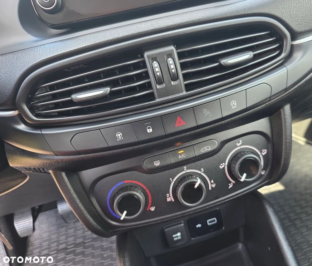 Fiat Tipo 1.4 T-Jet Mirror - 38
