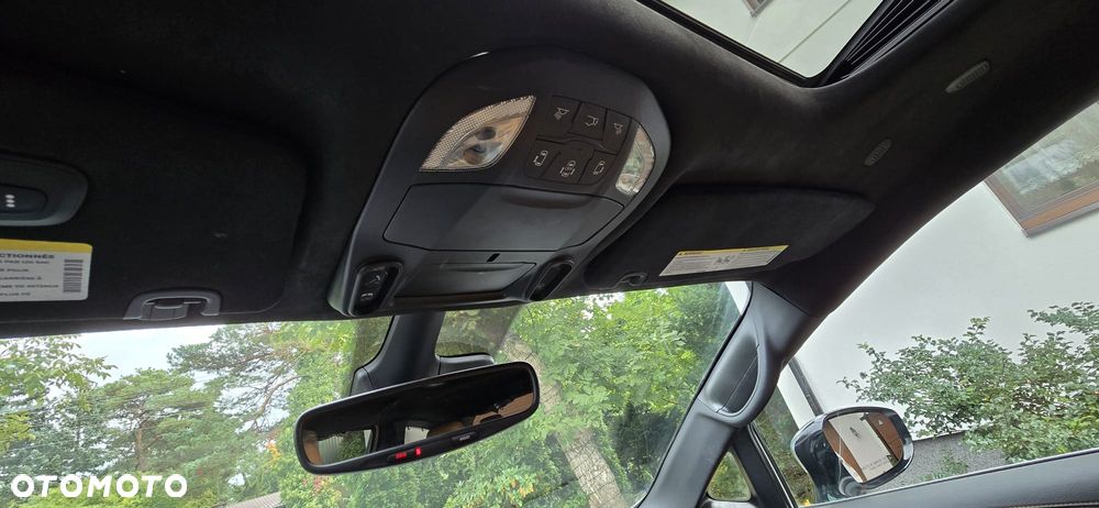 Chrysler Pacifica - 24