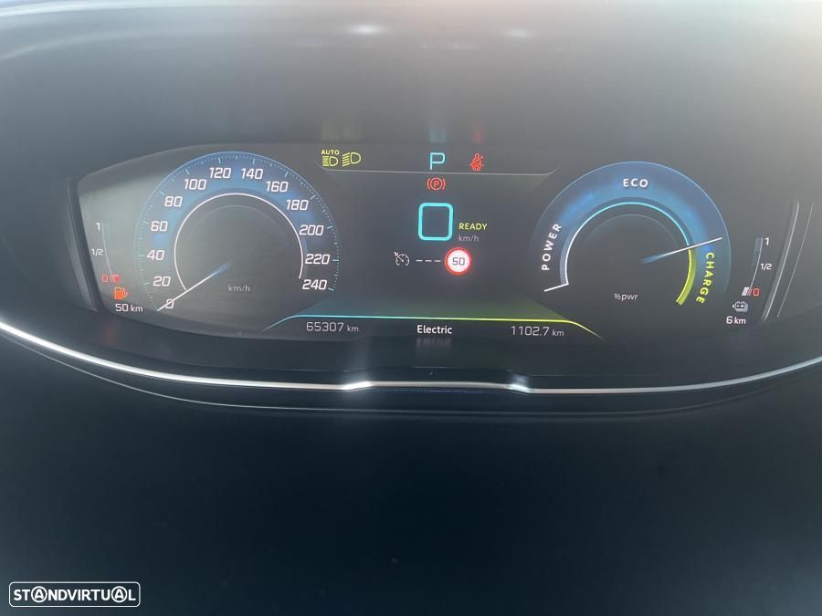 Peugeot 3008 1.6 Hybrid4 Allure Pack e-EAT8 - 29