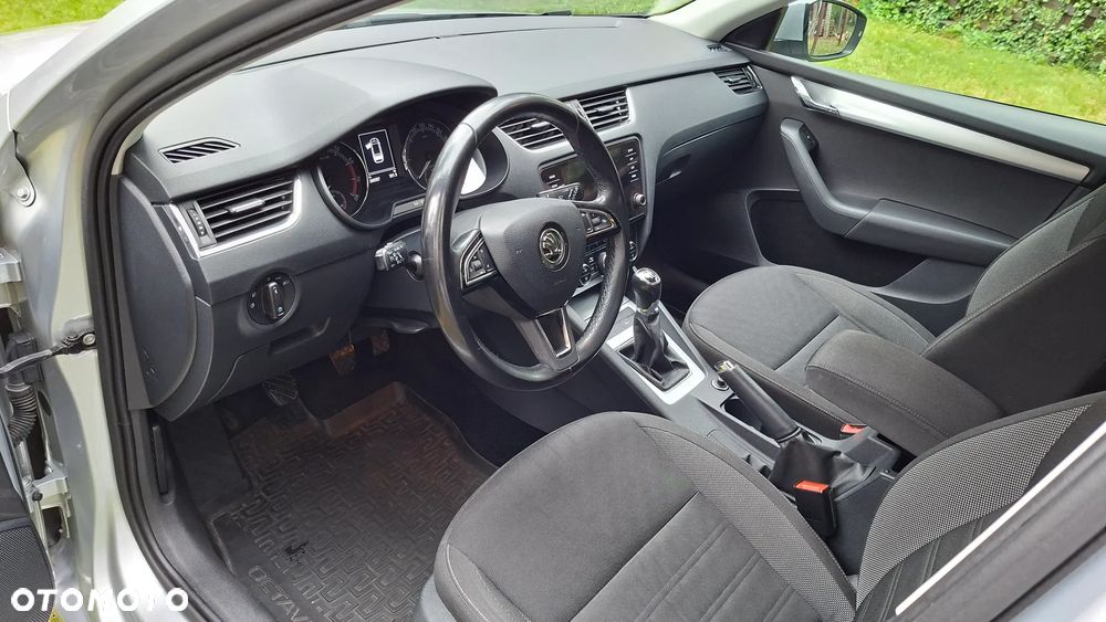 Skoda Octavia 1.5 TSI ACT Ambition - 8