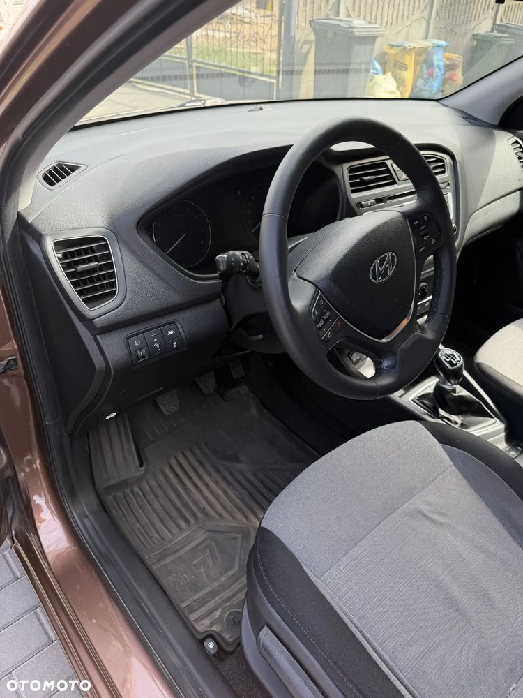 Hyundai i20 blue 1.0 T-GDI Classic - 23