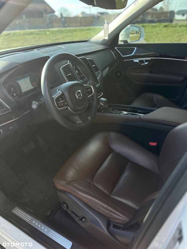 Volvo XC 90 T6 AWD Geartronic Momentum - 11