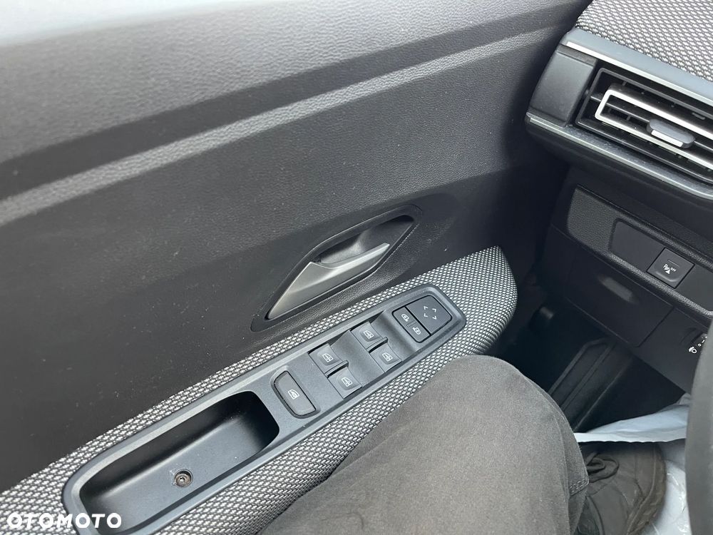 Dacia Sandero TCe 90 CVT Expression - 17
