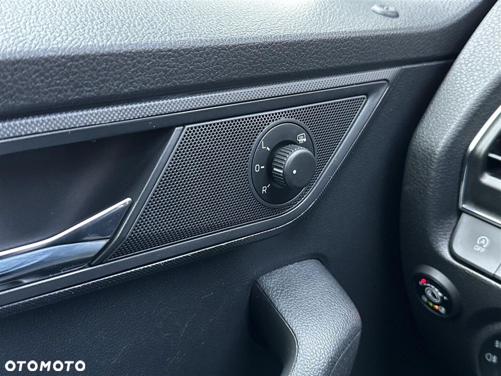 Skoda Fabia 1.0 Ambition - 17