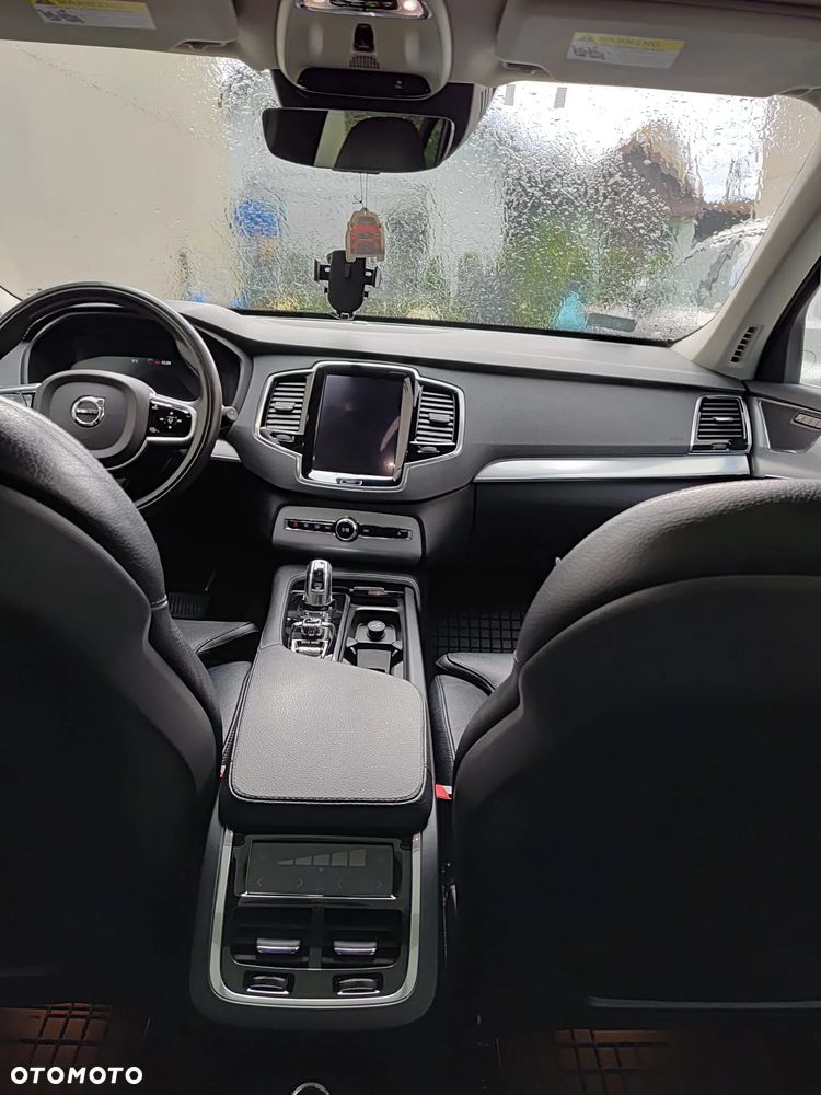 Volvo XC 90 T8 AWD Plug-In Hybrid Momentum 7os - 16