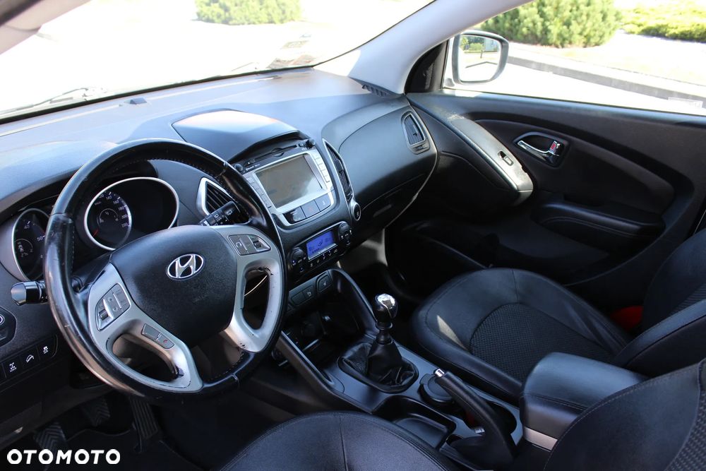 Hyundai ix35 2.0 CRDi 4WD Premium - 8