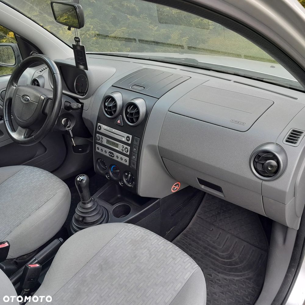 Ford Fusion 1.4 Trend - 10