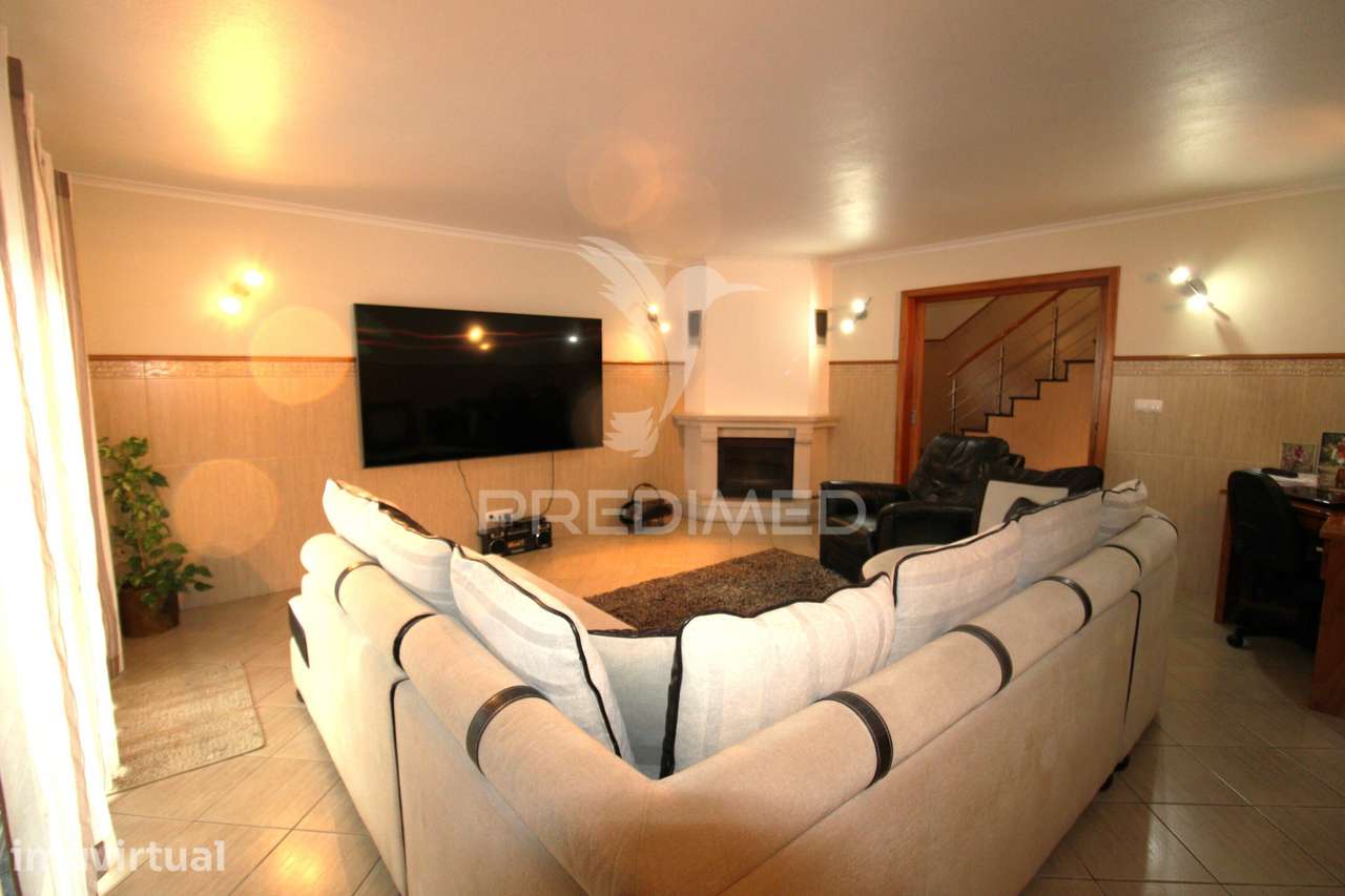 Moradia Familiar - Grande imagem: 2/3