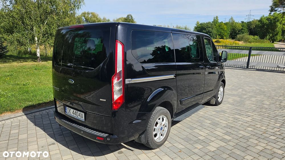Ford Tourneo Custom - 5