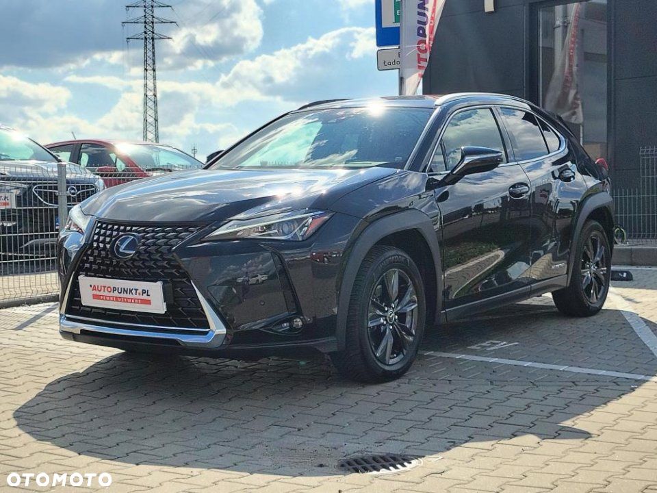 Lexus UX - 3