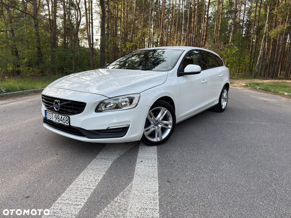 Volvo V60 D3 Drive-E Kinetic - 1
