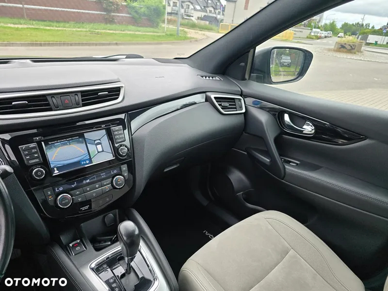 Nissan Qashqai 1.6 DCi Tekna Xtronic EU6 - 25