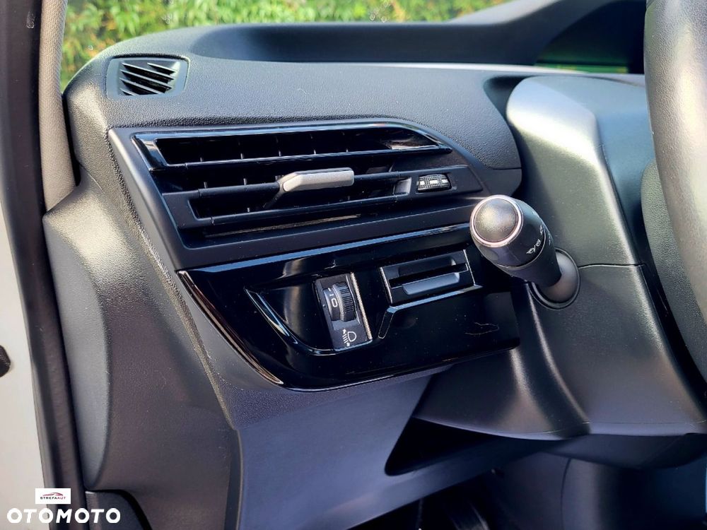 Citroën C4 Picasso - 23