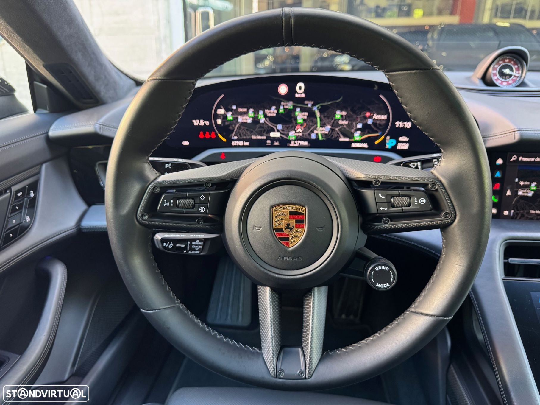 Porsche Taycan Turbo - 11
