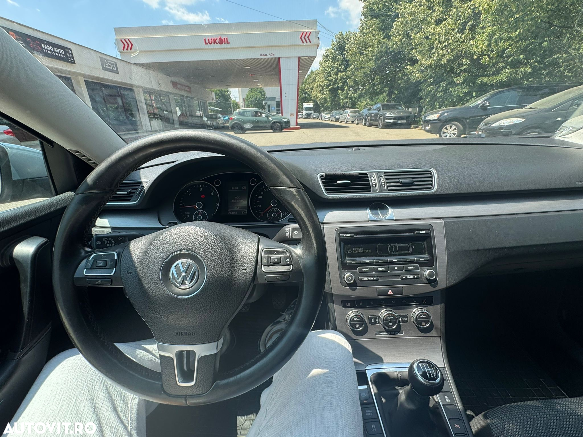 Volkswagen Passat Variant 2.0 TDI BlueMotion Technology Exclusive - 21