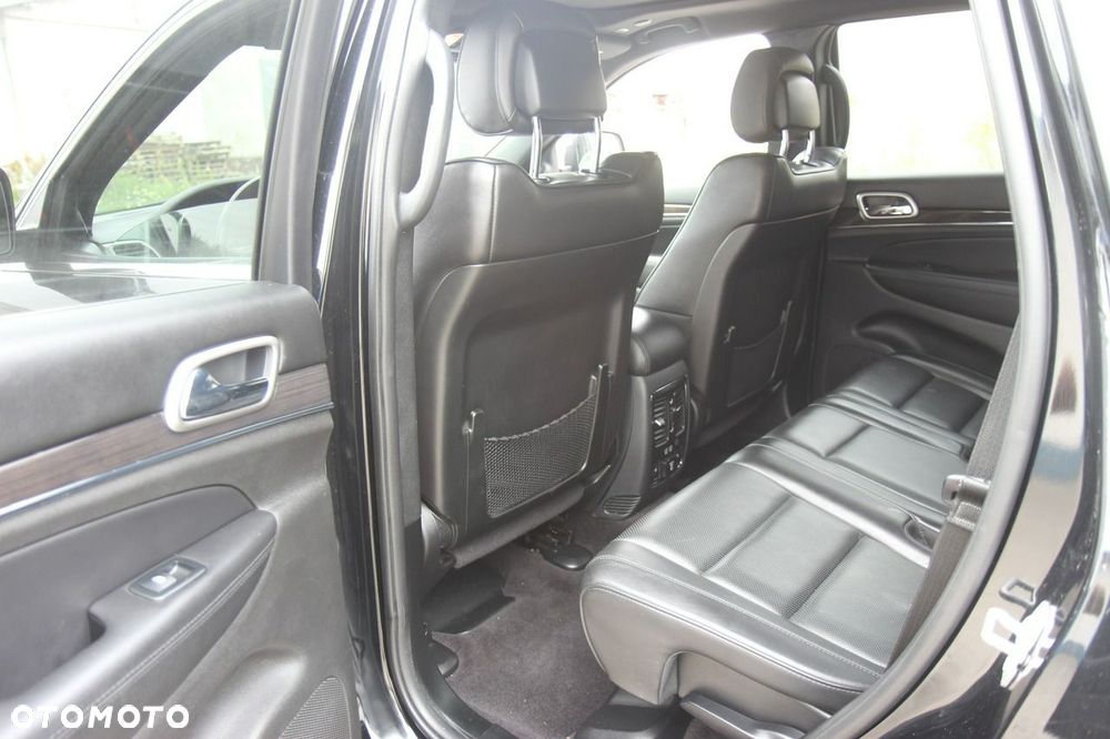 Jeep Grand Cherokee - 21
