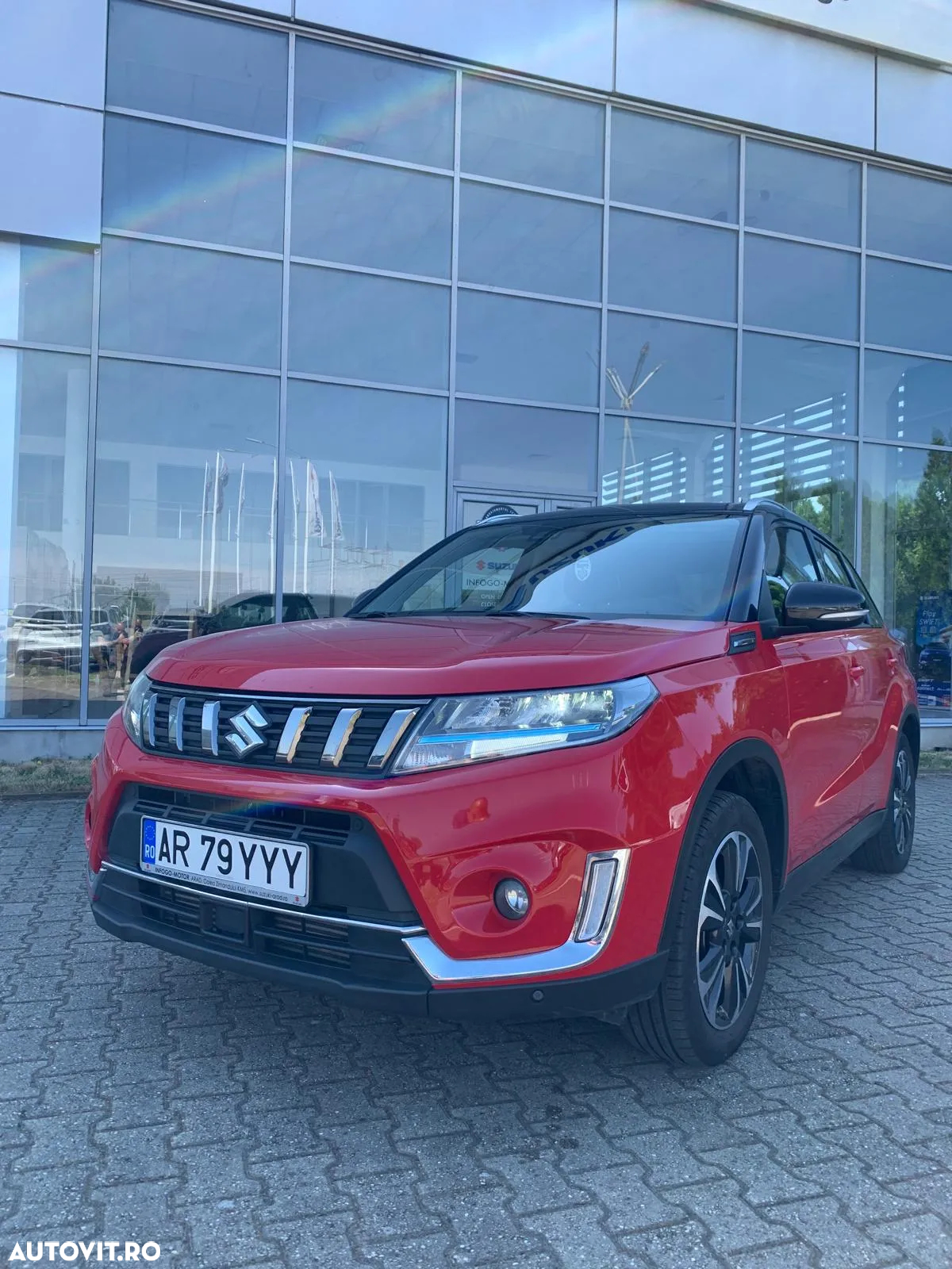 Suzuki Vitara 1.4 Boosterjet AllGrip MHEV Luxus - 3