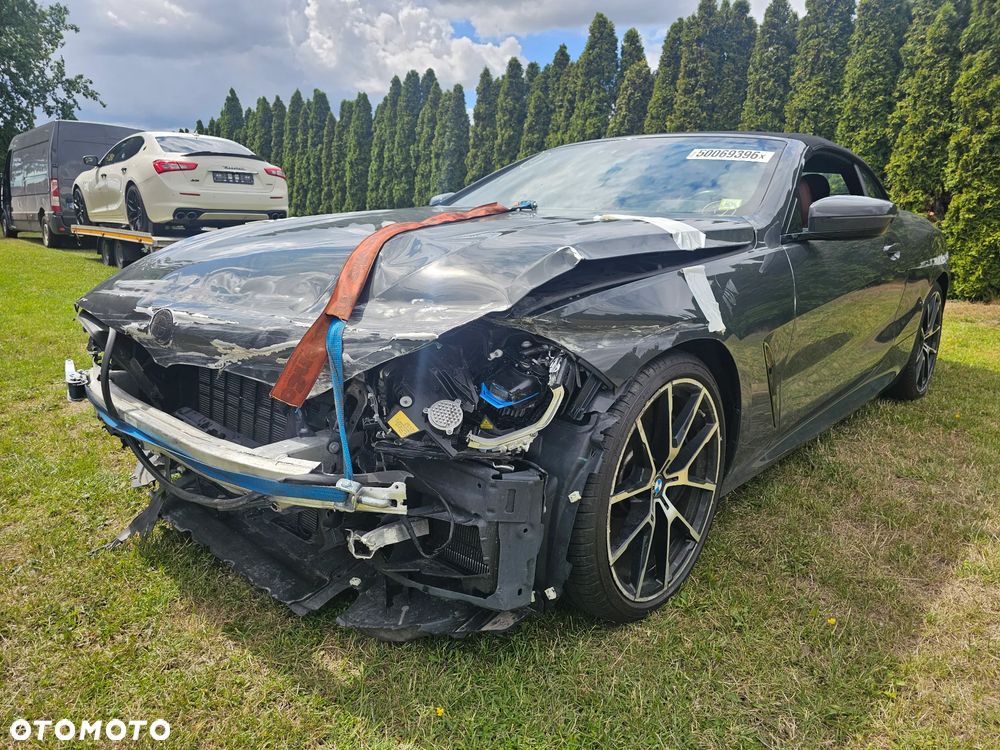BMW Seria 8 - 7