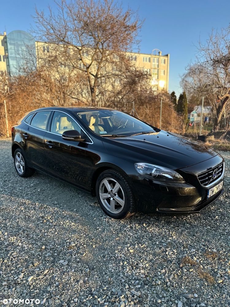 Volvo V40 D2 Drive-E Summum - 1