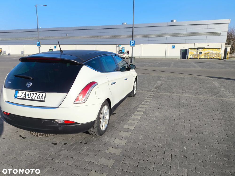 Lancia Delta 1.4 TurboJet 16v Gold - 4