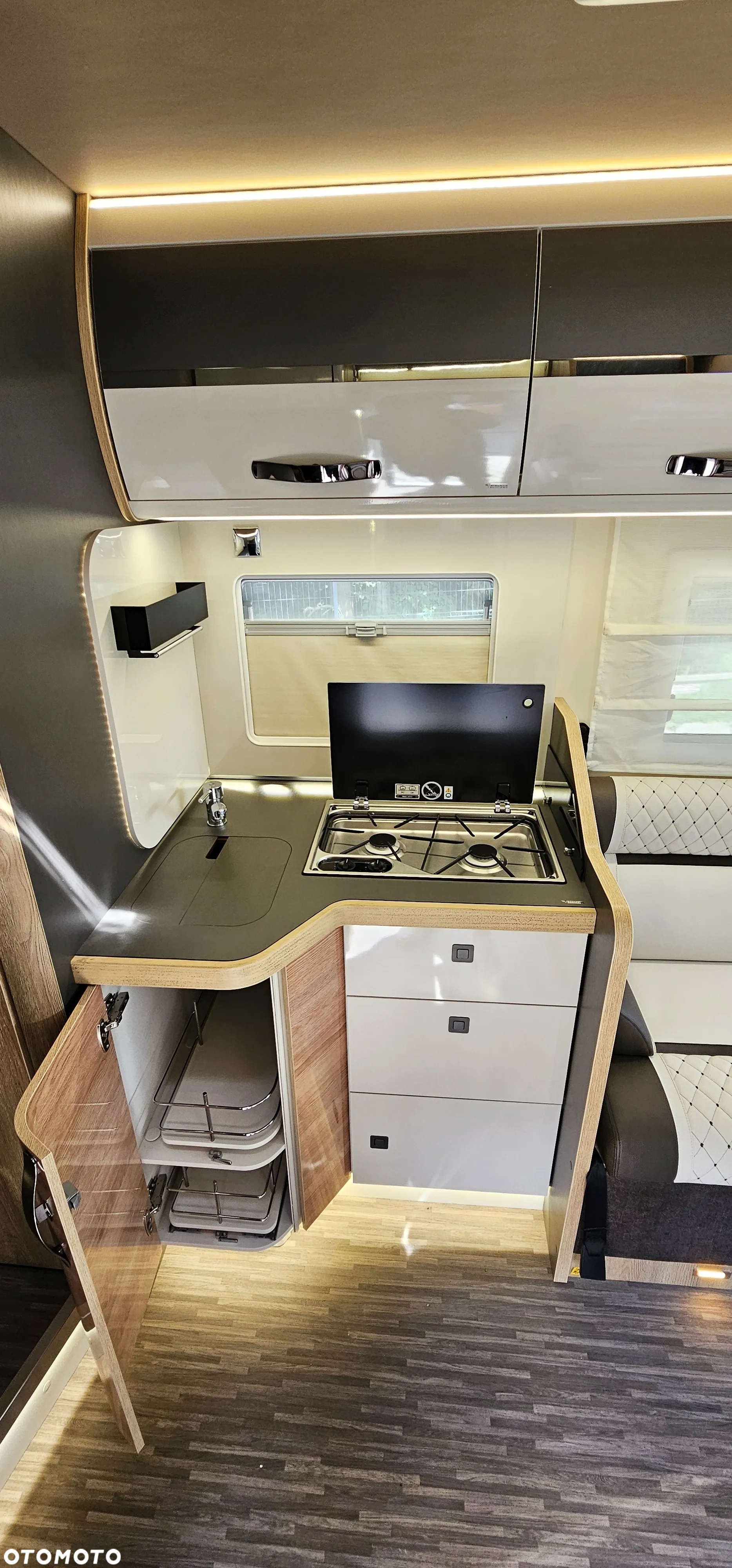 Mobilvetta KEA i90 MY2025 PREMIUM AUTOMAT 180HP INTEGRA ZIMOWA - 11