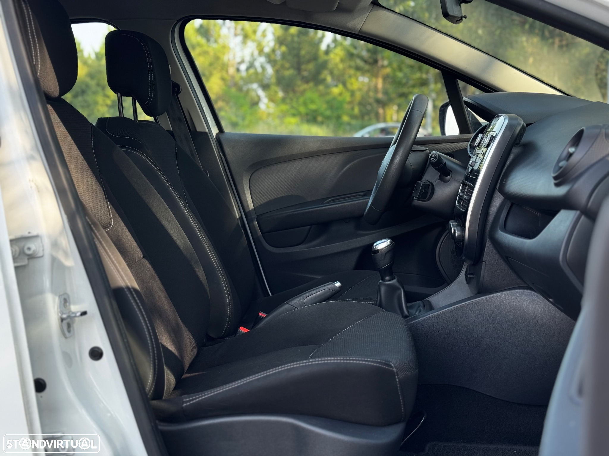 Renault Clio 1.5 dCi Zen - 8