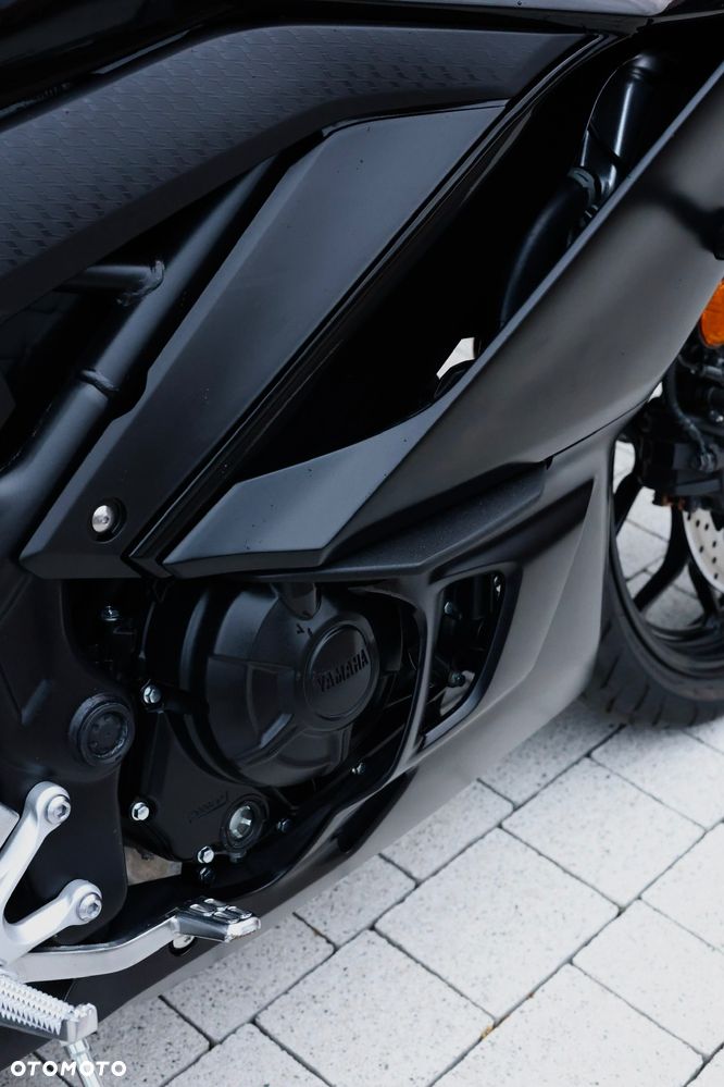 Yamaha YZF - 16