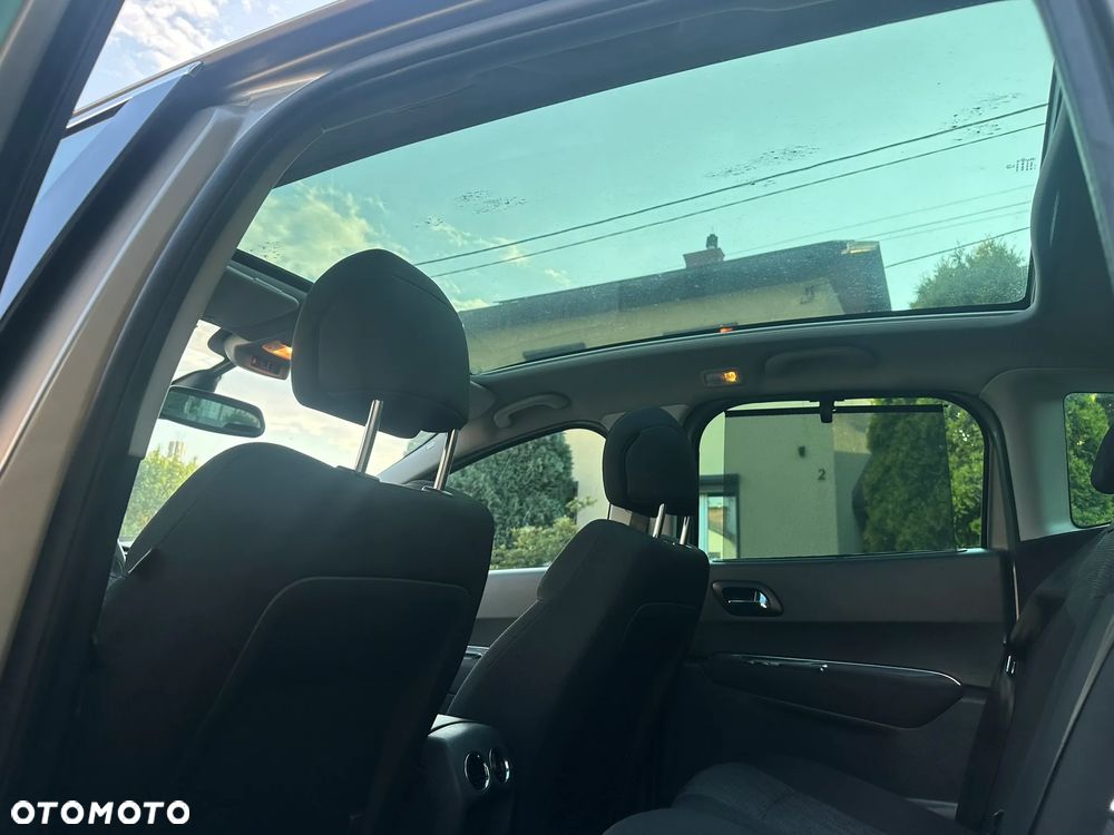 Peugeot 3008 1.6 HDi Premium - 18