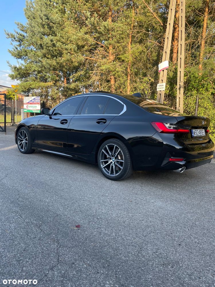 BMW Seria 3 330i - 6