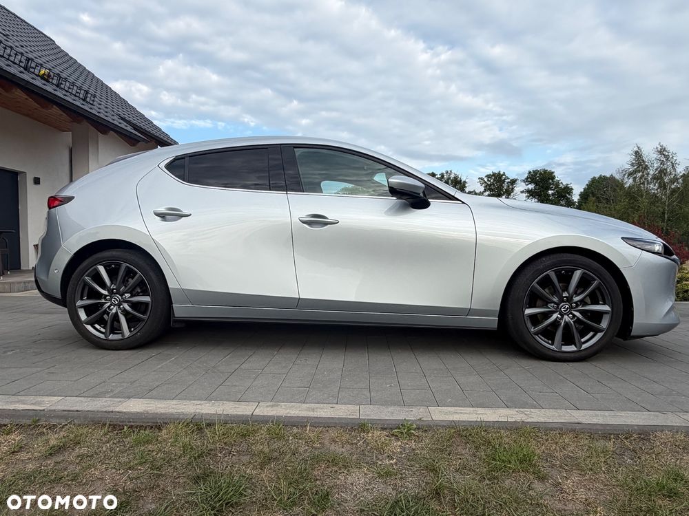 Mazda 3 2.0 mHEV Hikari - 1