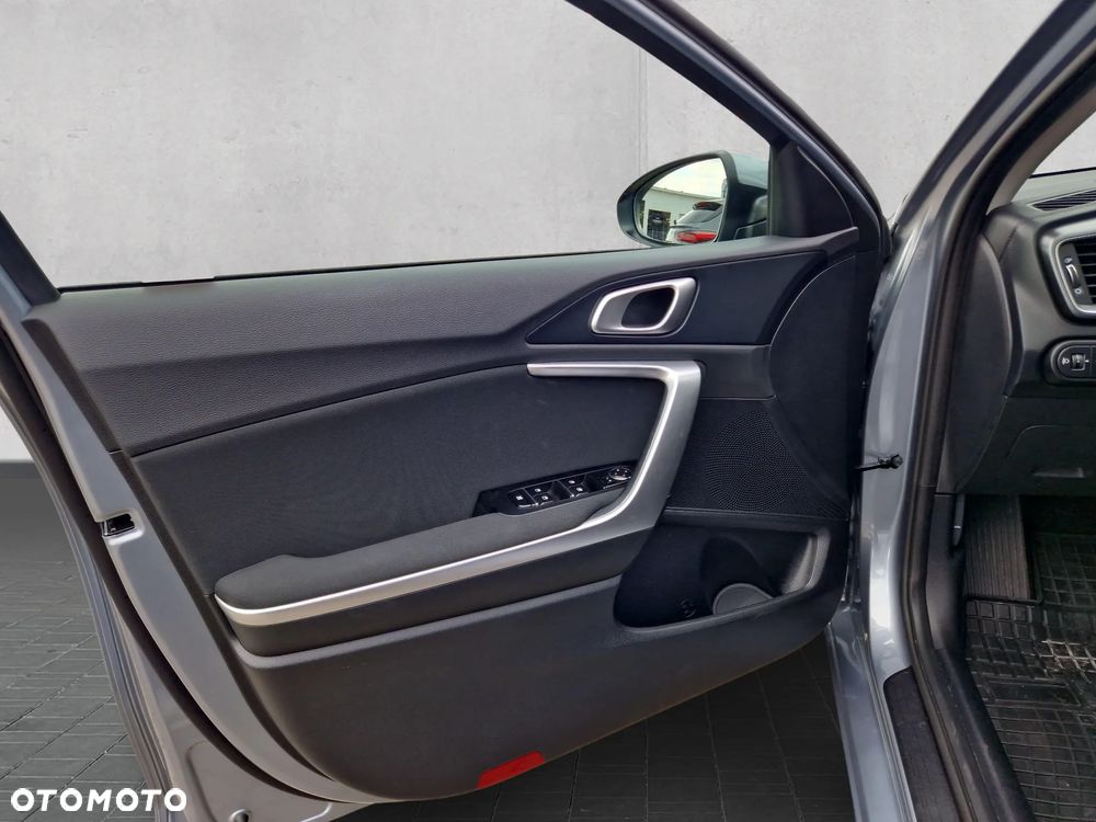Kia Ceed 1.5 T-GDI M DCT - 17