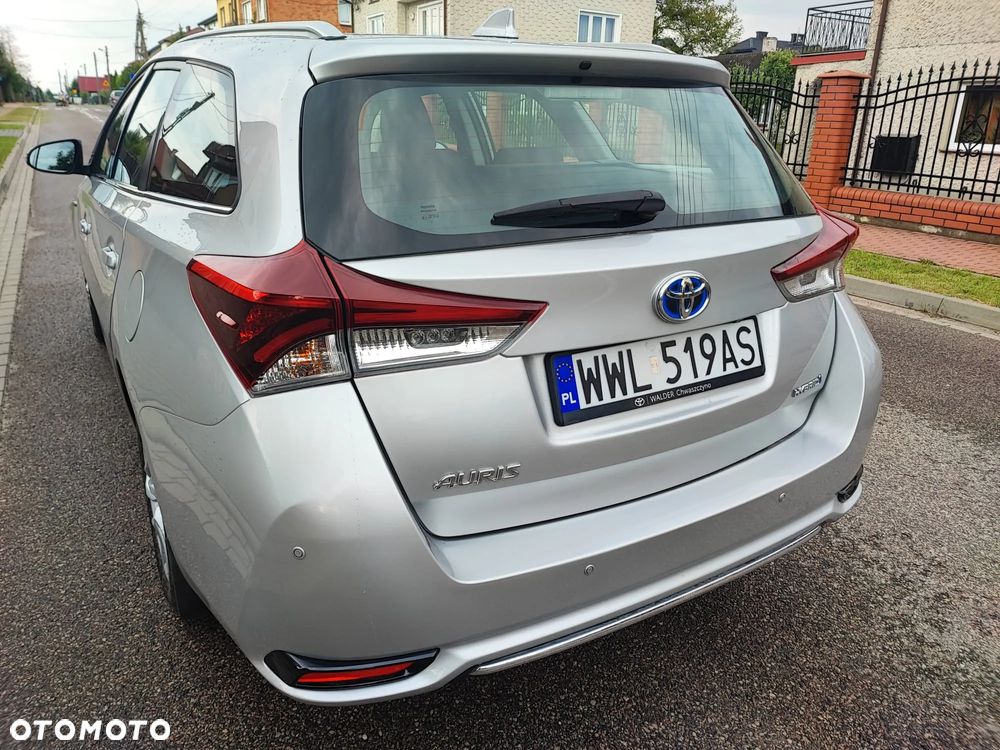 Toyota Auris Hybrid 135 Premium - 21