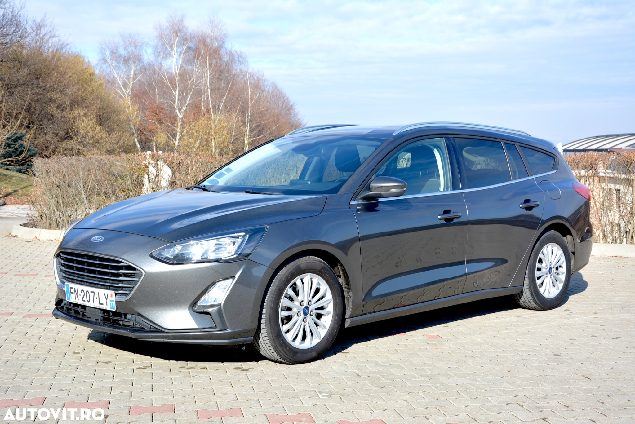 Ford Focus Turnier 1.5 EcoBlue Start-Stopp-System TITANIUM X - 4