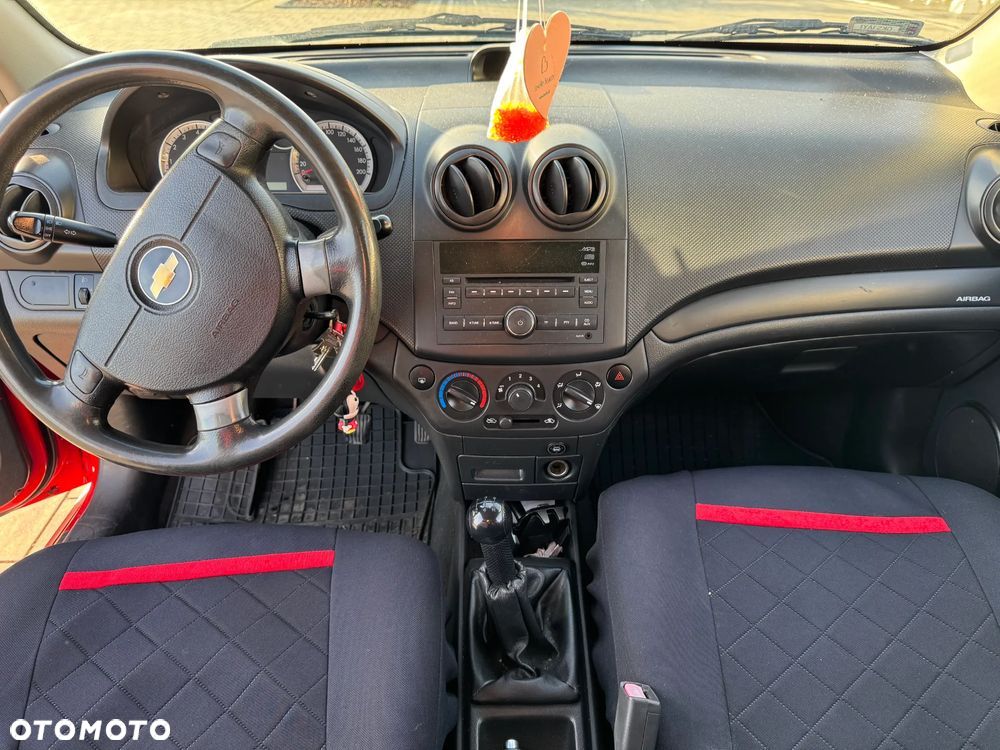 Chevrolet Aveo 1.2 16V Base - 11