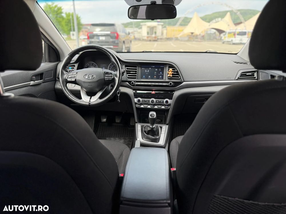 Hyundai Elantra 1.6 MPi Highway - 6