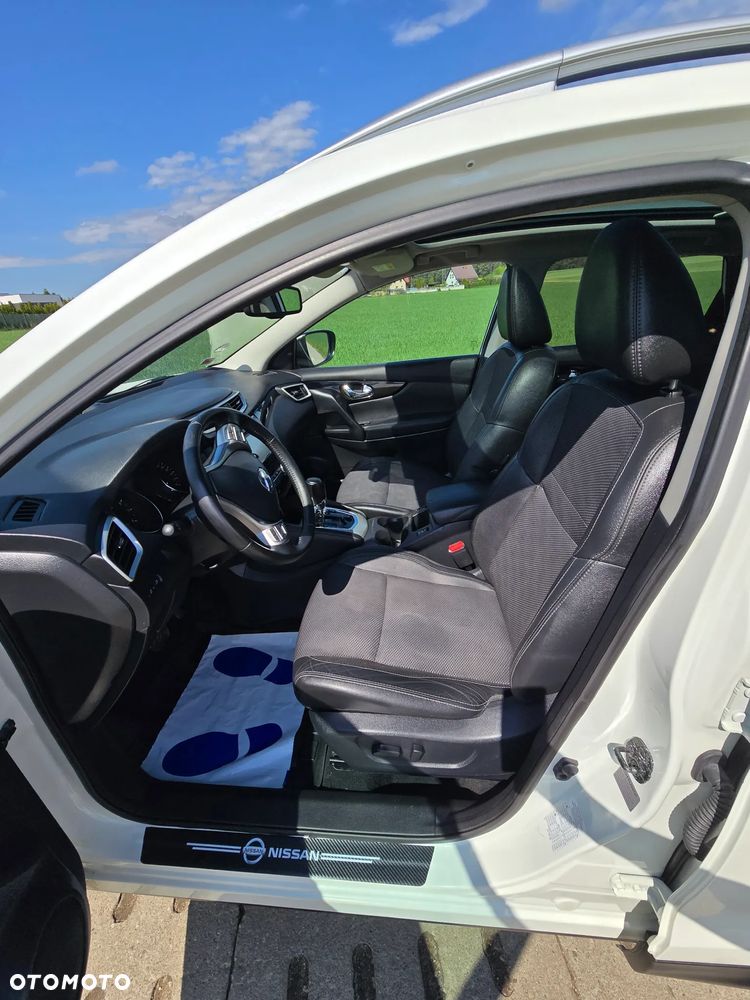 Nissan Qashqai 1.2 DIG-T N-Vision - 29