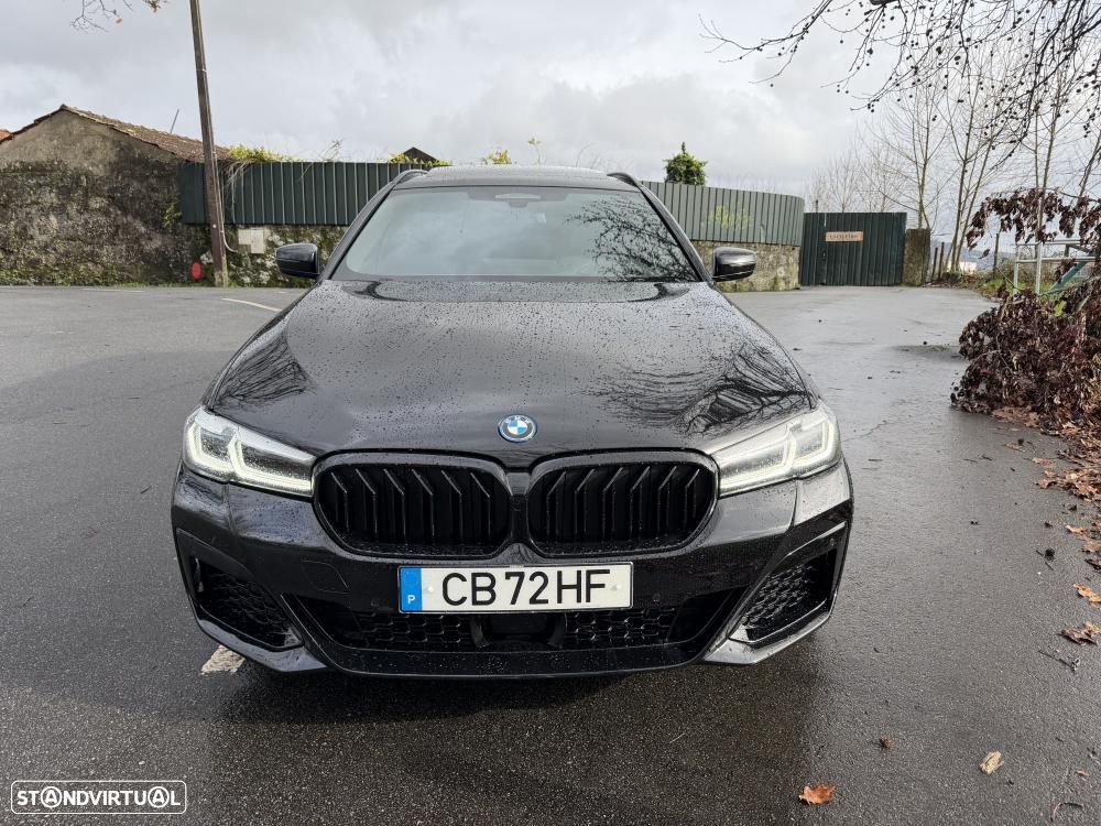 BMW 530 e Pack Desportivo M - 4