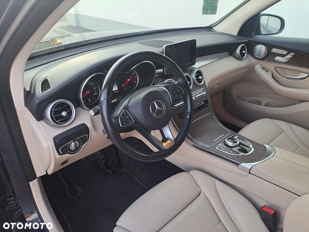 Mercedes-Benz GLC - 18
