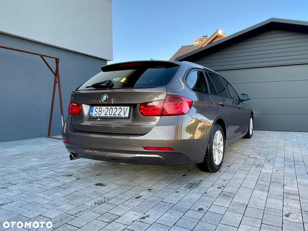BMW Seria 3 320d Touring Efficient Dynamics Edition - 3