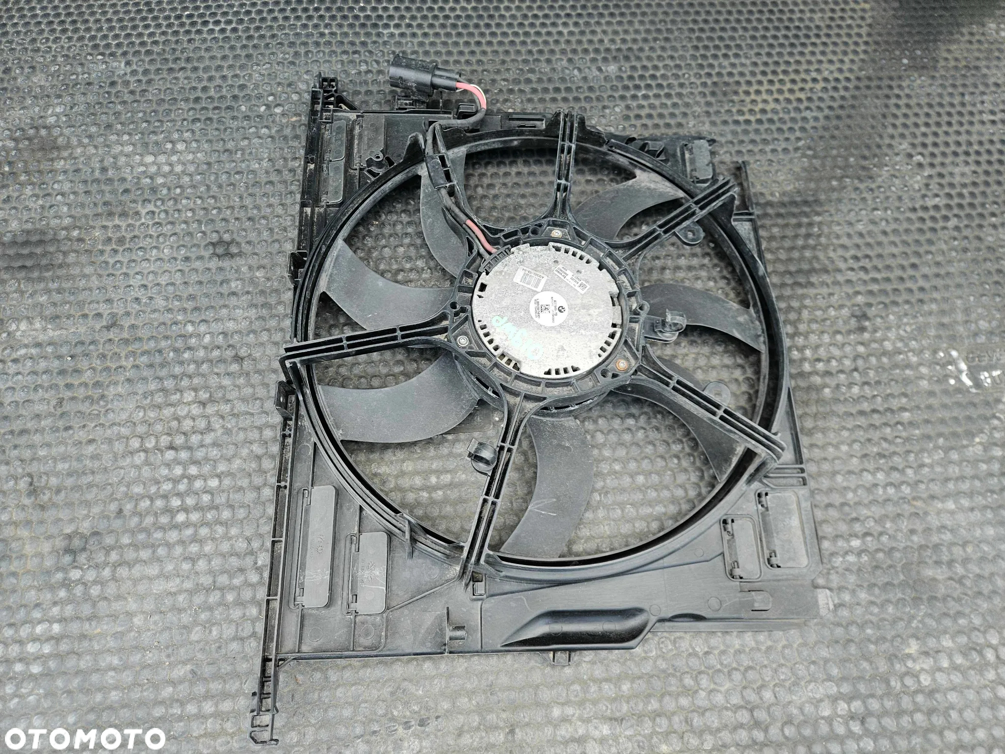 Obudowa Wentylator Wiatrak Chlodnicy 3.0 D BMW 5 F10 F11 - 14