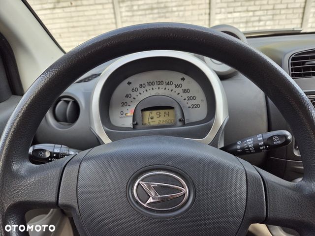 Daihatsu Sirion - 20