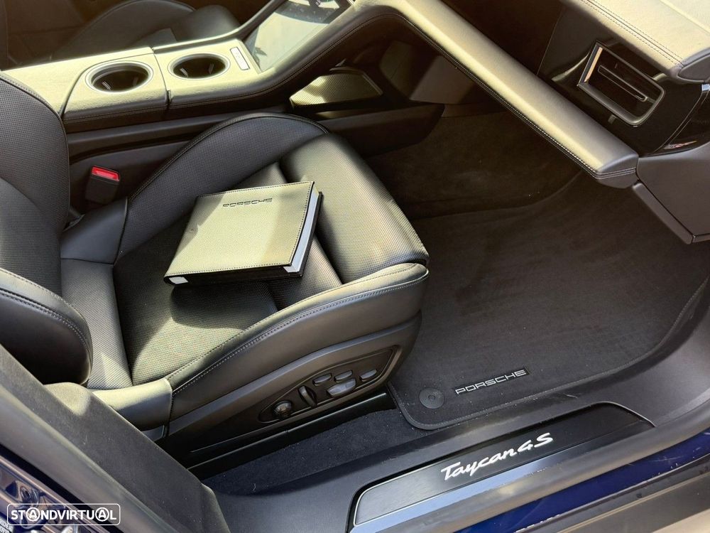 Porsche Taycan 4S - 6