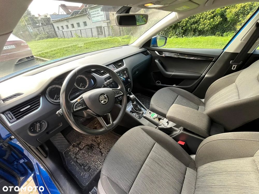 Skoda Octavia 2.0 TDI Style DSG - 12
