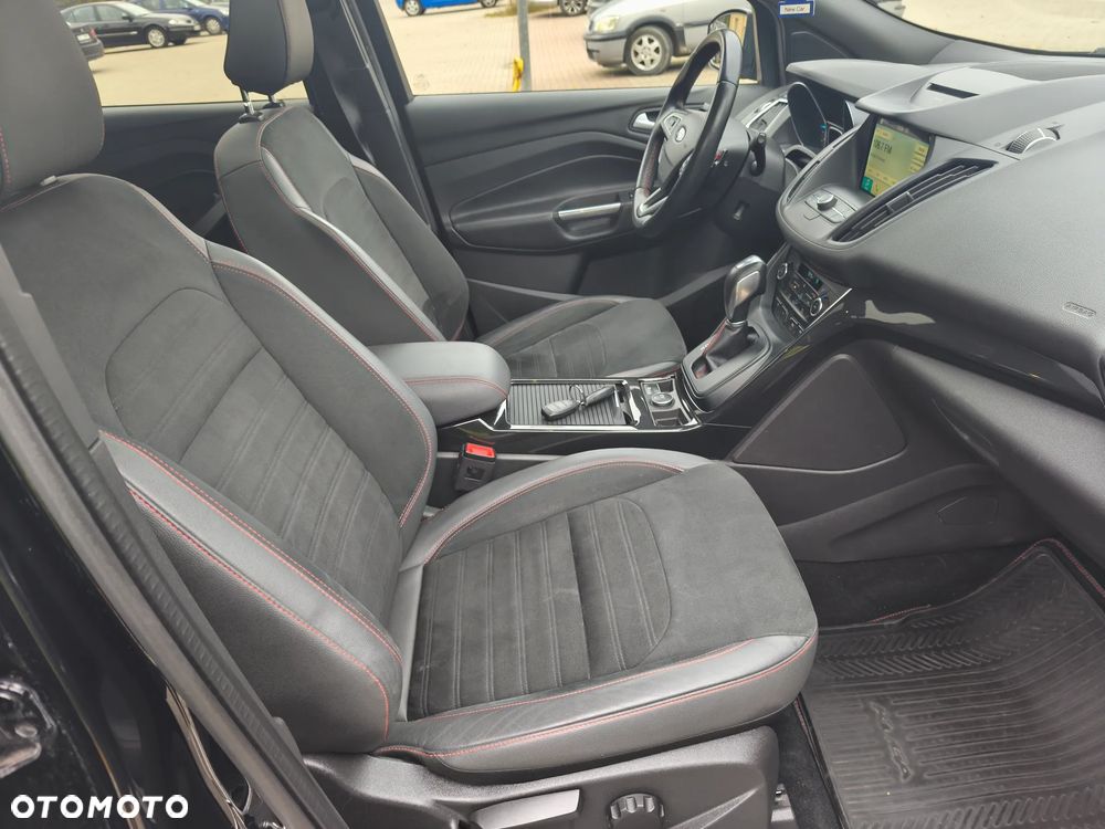 Ford Kuga - 34