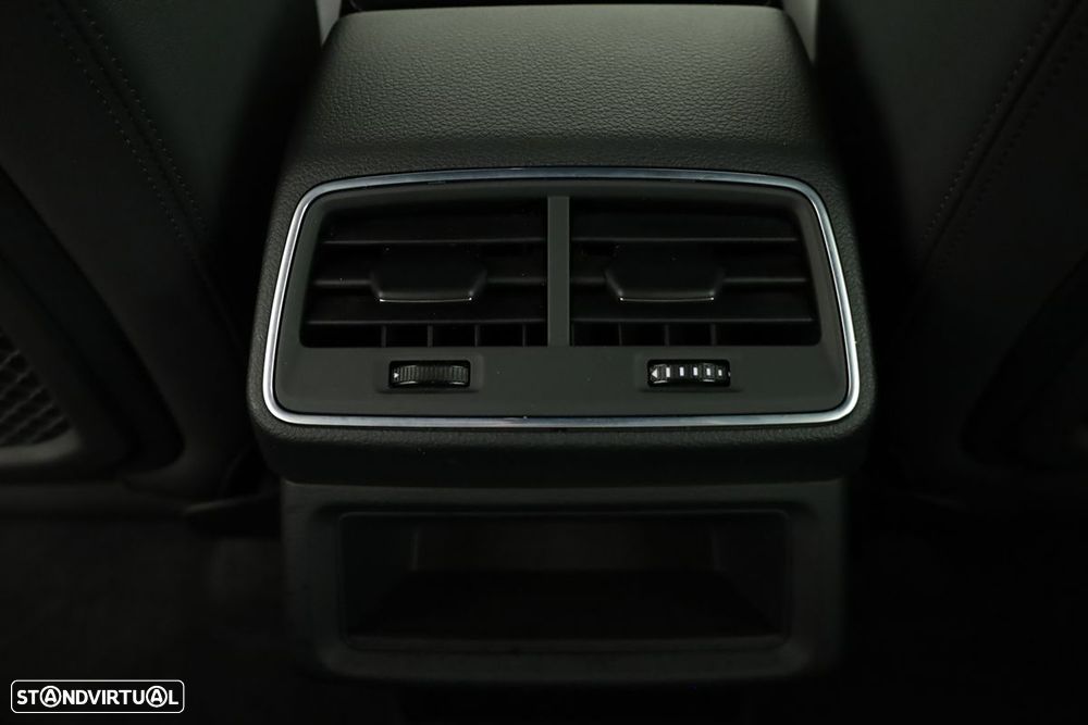 Audi e-tron 55 quattro S line - 24