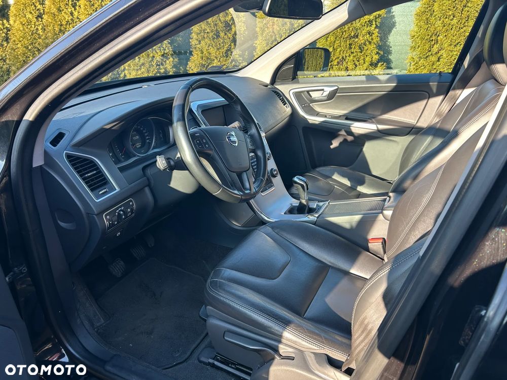 Volvo XC 60 D3 Drive-E Kinetic - 4